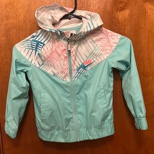 Nike Girls Jacket Size 5 104-110cm